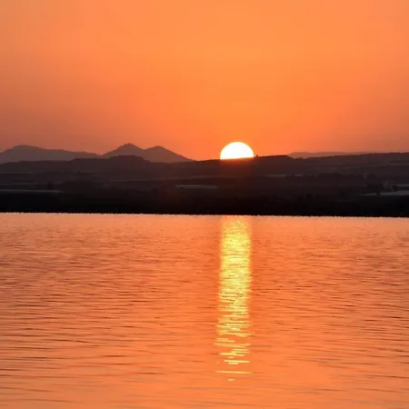 펜션 Casa Alex Torrevieja- House - Con Piscina Comunitaria 또레비에하